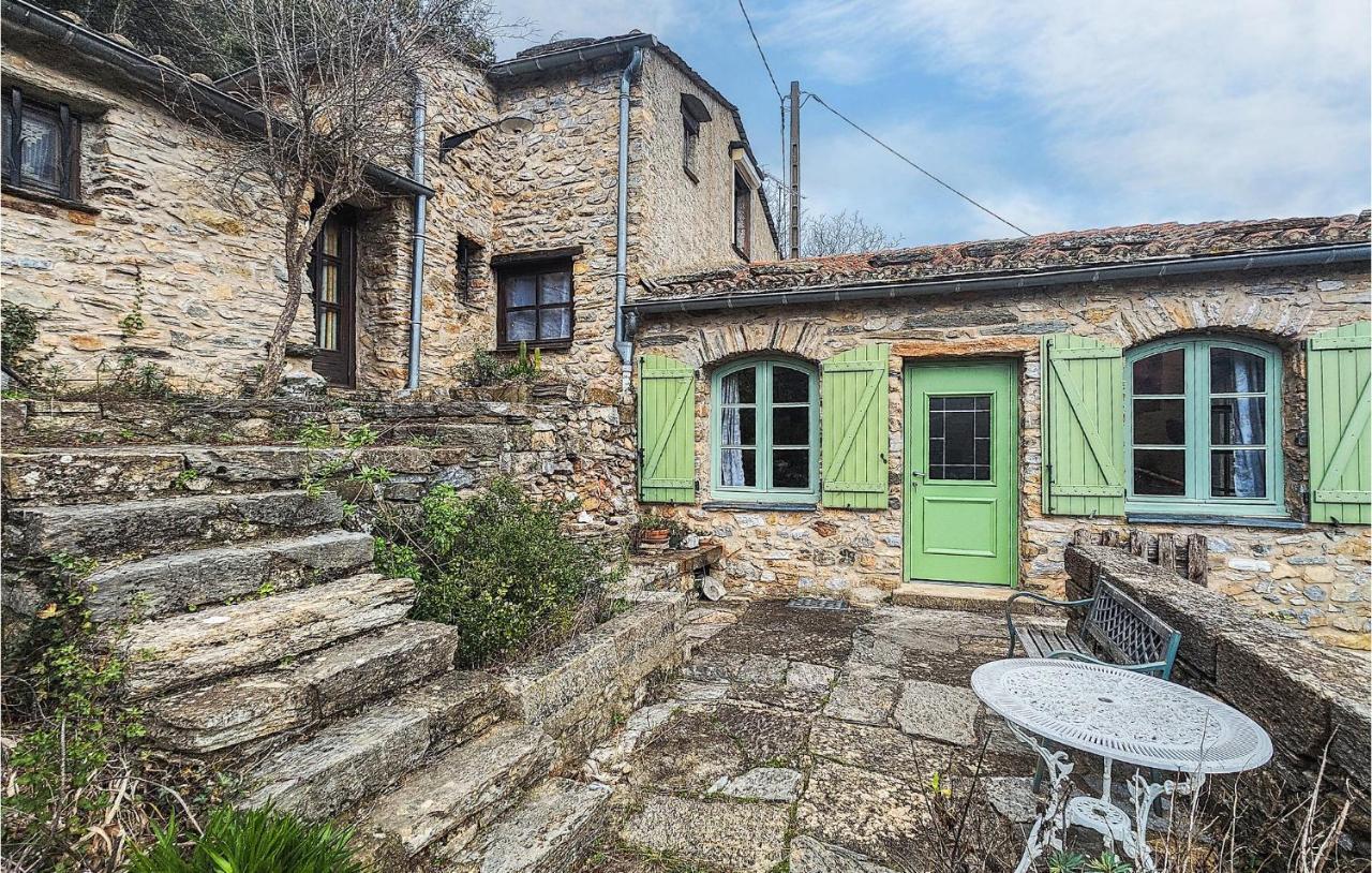 Cozy Home In Olargues With Kitchen Exteriör bild